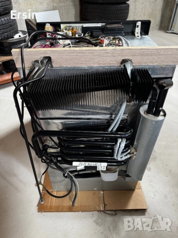 Хладилник Dometic RM5380 (Свален от чисто нов Кемпер) , снимка 15 - Хладилни чанти - 54614779