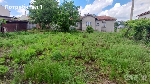 Продавам къща, 1600 кв.м двор, близо до Хуманитарна гимназия, гр Добрич