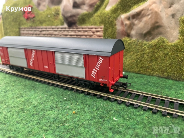 Вагон товарен хладилен 2-осен Роко HO 1:87 влак ЖП модел, снимка 4 - Колекции - 54009781