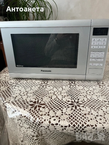микровълнова фурна Panasonic NN-ST462M. 