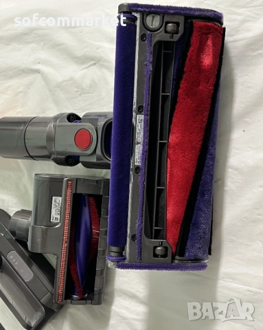 Вертикална прахосмукачка Dyson Cyclone V10 Absolute – С УСИЛЕНА БАТЕРИЯ + Гаранция!, снимка 3 - Прахосмукачки - 54228579