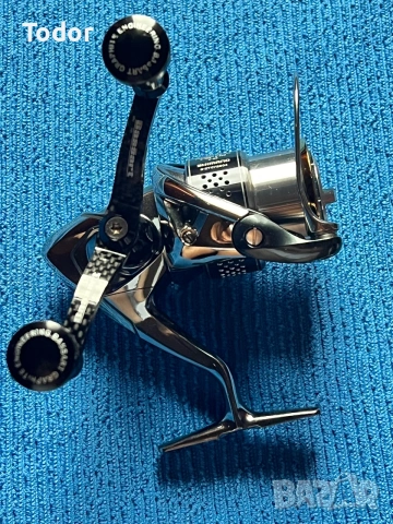 Shimano Stella C3000SDH, снимка 3 - Макари - 55147493