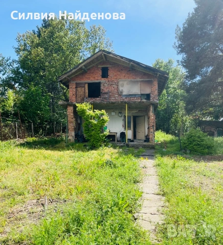 Продавам къща с.Нови хан кв.Побит камък