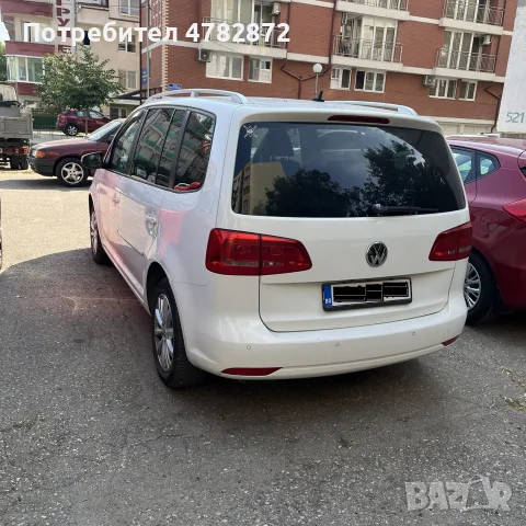 лек автомобил VW Touran
2011, бензин/метан, снимка 4 - Автомобили и джипове - 55605227