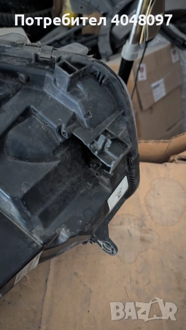 Dacia Duster десен фар цена 150 евро , снимка 4 - Части - 54085624