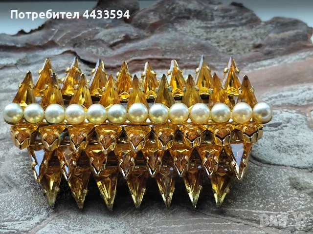 Старинна чешка брошка с кристали , снимка 2 - Други - 55536347