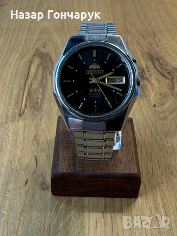 Orient automatic three stars crystal 