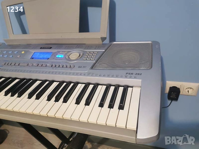 синтезатор клавир YAMAHA PSR-292 пиано динамична клавиатура, снимка 8 - Синтезатори - 54704801