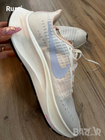 Оригинални дамски маратонки Nike Pegasus 37 ! 40 н, снимка 2 - Маратонки - 54656800
