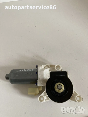 Мотор за стъклоповдигач за предна лява врата за Chrysler Sebring Convertable (2008) 0130821476