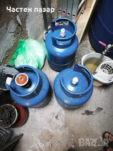 3 газови бутилки по 27 литра 
