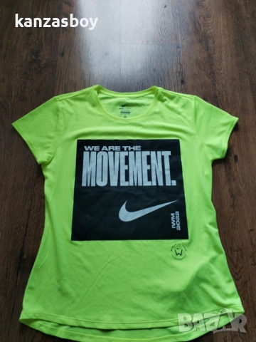NIKE - страхотна дамска тениска M КАТО НОВА , снимка 5 - Тениски - 54429937