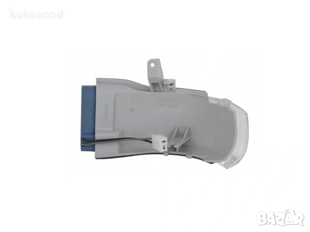 Мигач в огледало за VW Touran, снимка 3 - Части - 54201559