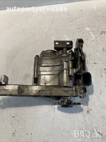Маслена помпа за Mercedes W211 E280 CDI V6 (2007) 6421810801, снимка 3 - Части - 55258941