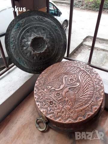 Невероятна стара медна тава тенджера с капак чеканка бакър, снимка 3 - Антикварни и старинни предмети - 54230426