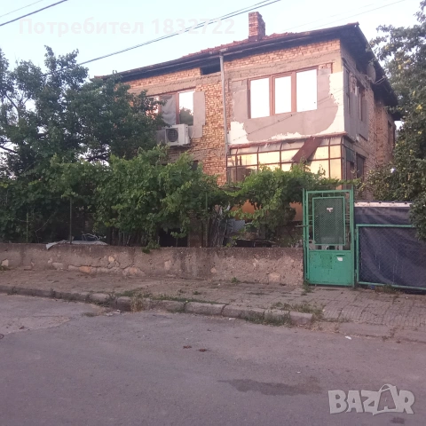 Заменям  апартамент от  къща  на два етажа в град Нови пазар  за  къща град Каспичан 