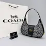 COACH 🤍 Дамски Чанти , снимка 1