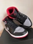 Оригинални Nike Air Jordan 1 mid в размер 42, снимка 2
