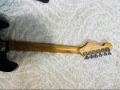 Електрическа китара тип Stratocaster - Перфектно състояние, снимка 9