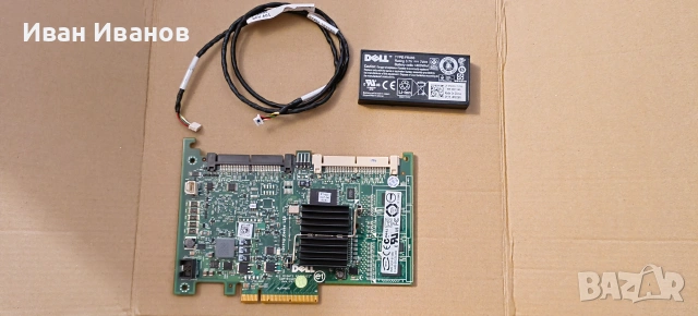Dell PERC 6/i Integrated RAID контролер (E2K-UCS-61-B) за PowerEdge R710 + кабели и батерия