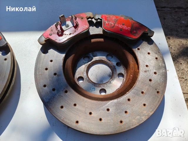 Комплект предни дискове и накладки за Ford S Max 2.0 140hp 2007, снимка 2 - Части - 54098443