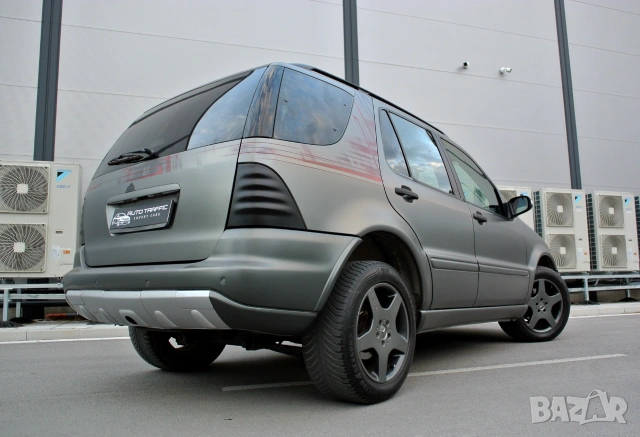 Mercedes-Benz ML 320 ГАЗ*AMG*NAVI*, снимка 10 - Автомобили и джипове - 54974909