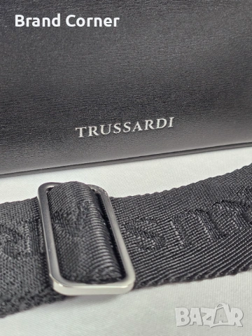 Нова дамска чанта Trussardi - черна crossbody с широк лого колан, снимка 5 - Чанти - 54407231