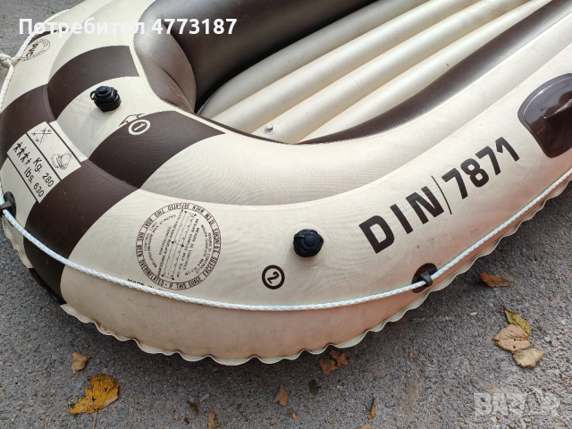 голяма лодка с гребла от Швейцария, снимка 7 - Воден транспорт - 54023816