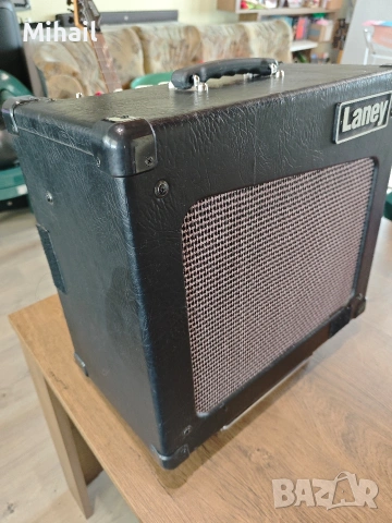 Китарен усилвател Laney CUB-12R лампов, снимка 2 - Китари - 53995062