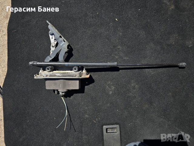 A2129066201 / A2129066301 Панта преден капак с пиропатрон MERCEDES W212 E350 CDI 4MATIC OM642 2011