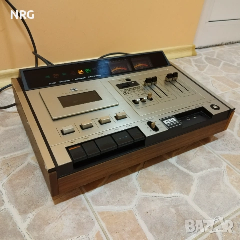 Akai GX-75D 3-Head Cassette Deck