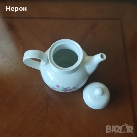 Порцеланов чайник, снимка 3 - Декорация за дома - 55255949
