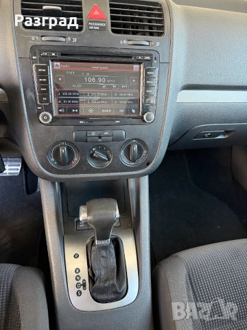 VW Golf 1.4I TURBO, снимка 11 - Автомобили и джипове - 55080333