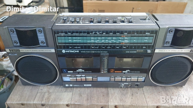 Hitachi 2бр.радио касетофон.