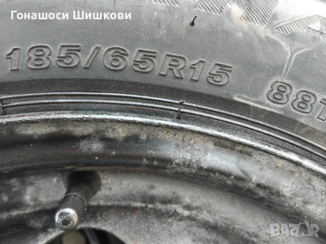 Продавам 4 бр. джанти с зимни гуми.