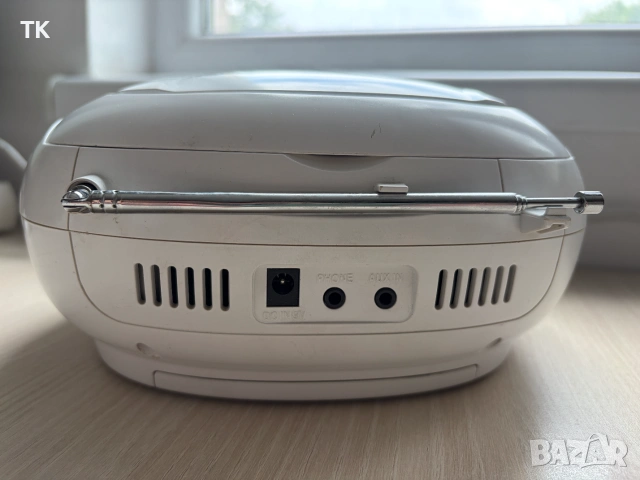 Продавам aудио микросистема Blaupunkt Boombox BB5WH с проблеми, снимка 4 - Радиокасетофони, транзистори - 55125561