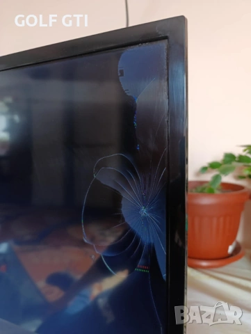 Телевизор LED Wellington 24  ЦЯЛ ЗА ЧАСТИ, снимка 2 - Телевизори - 54182286