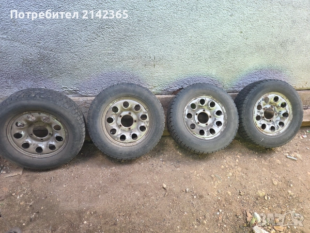 Гуми с джанти 205/70/15- Фероза, Витара, Нива