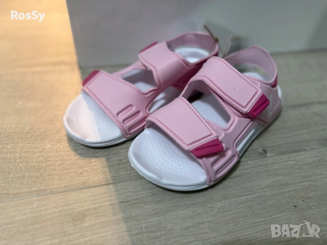 Детски сандали Adidas 