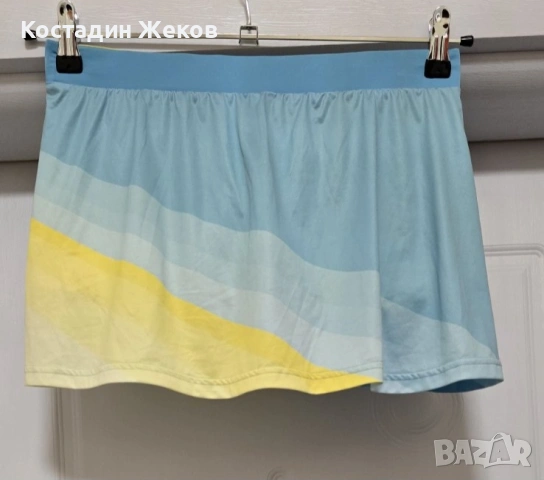 Нова. Дамска оригинална поличка със клинче. Adidas , снимка 2 - Къси панталони и бермуди - 54722329