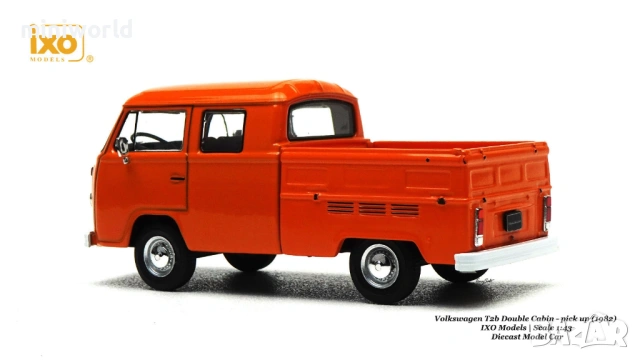 VW T2 DoKa Pritsche 1972 - мащаб 1:43 на ixo models моделът е нов в PVC дисплей-кейс, снимка 4 - Колекции - 52533290