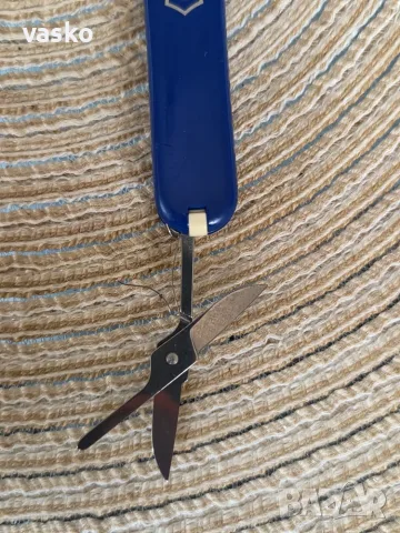 Victorinox Switzerland-много добър, снимка 2 - Ножове - 55585514