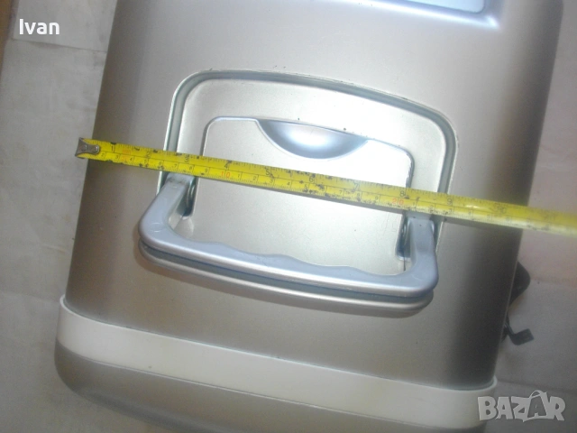 МАКСИ МИНИ ХЛАДИЛНИК 20 ЛИТРА ГОЛЯМ НЕМСКИ ОРИГИНАЛЕН UNOLD ELECTRO РАБОТИ НА 220 И НА 12 ВОЛТА, снимка 9 - Хладилници - 54184356