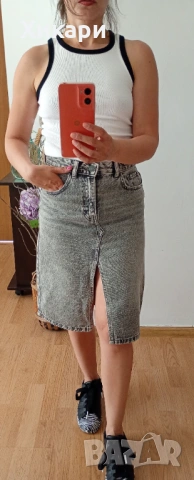 Дънкова пола Pull & Bear XS/32 размер