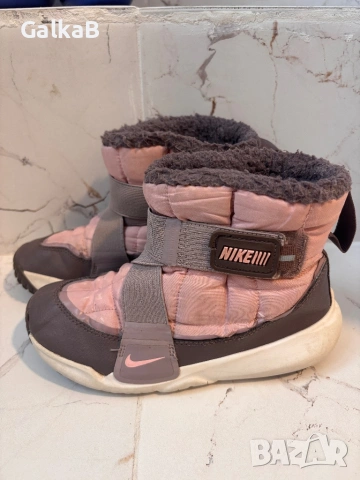 Оригинални ботуши и маратонки на Nike, снимка 2 - Детски обувки - 54879228