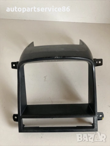 Рамка около стерео уредба за Chevrolet Captiva 2.0 Vcdi (2010) 96435755