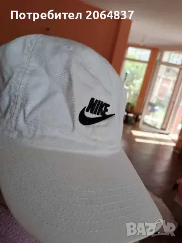 Шапка Nike бяла
