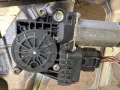 Задно ляво стъкло механизъм моторче стъкло повдигач Ауди А6 Ц5 комби Audi A6 C5 1999 година, снимка 3