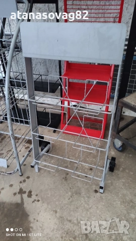 Стелажи за магазин с колелца, снимка 2 - Стелажи и щандове - 53979519