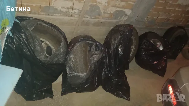 Гуми за лека кола